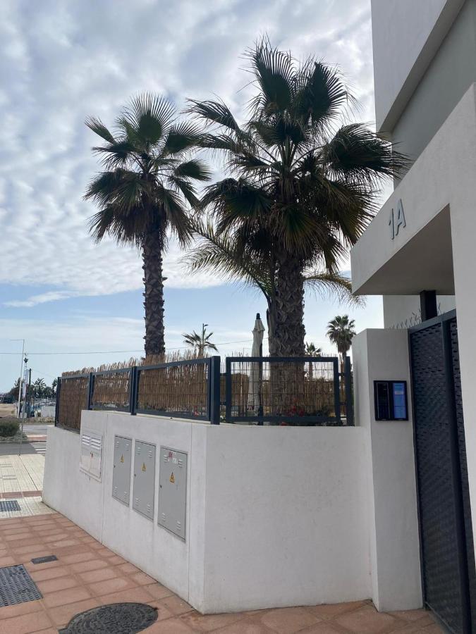 Apartamento Sealine Torrox Costa By The Beach Málaga Dış mekan fotoğraf